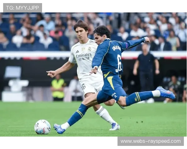 阿拉维斯门将西维拉屡献神扑，虽败犹荣