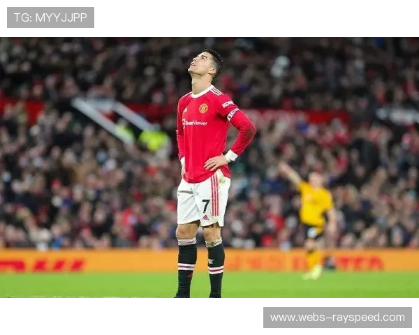 曼联对阵狼队半场0-0,齐尔克泽失良机,主场进攻效率低迷 曼联对阵狼队半场0-0,齐尔克泽失良机,主场进攻效率低迷